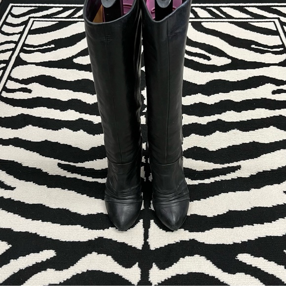 Frye | 'Bethany' Strappy Soft Black Tall Pull-On Leather Boots Size 5.5 - Picture 2 of 15